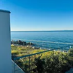 Sulle Onde Del Mare * Brolo