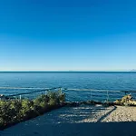 Sulle Onde Del Mare Appartamento Brolo