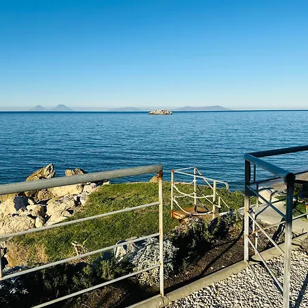 Sulle Onde Del Mare Appartamento Brolo